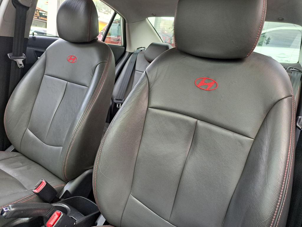 Hyundai HB20S 2015