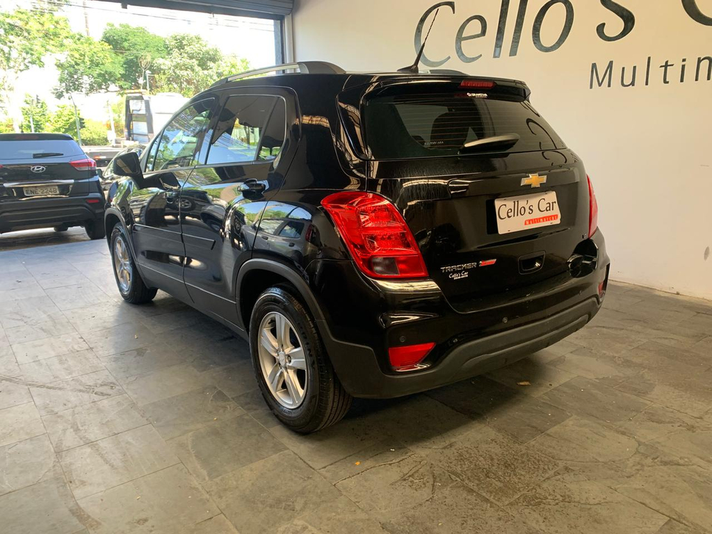 Chevrolet Tracker Preto