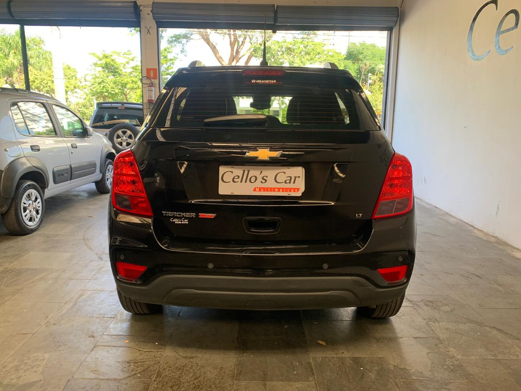 Chevrolet Tracker Preto