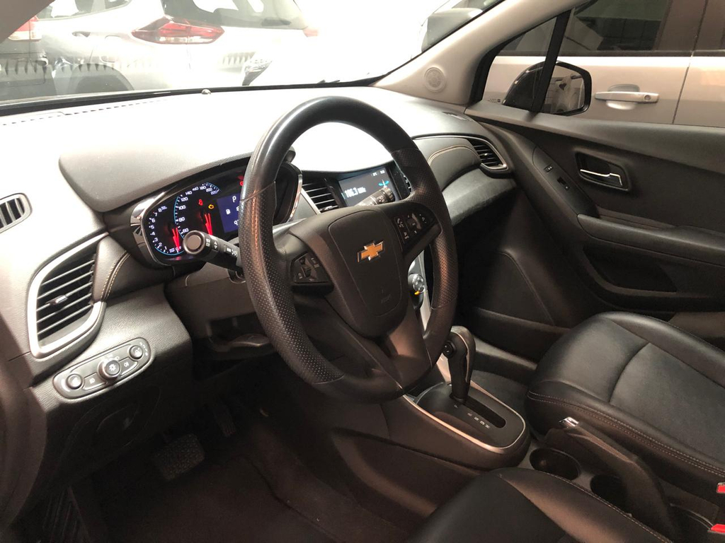 Chevrolet Tracker Preto