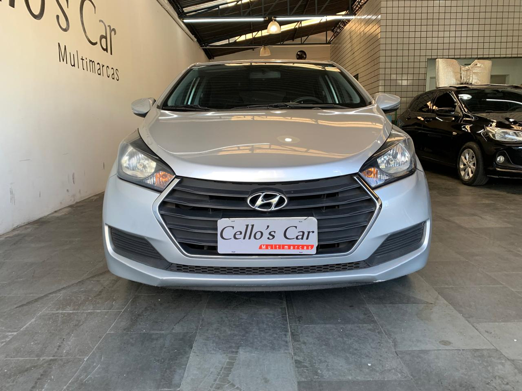 Hyundai HB20 Prata