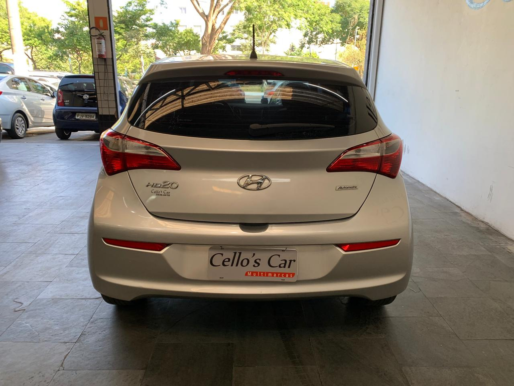 Hyundai HB20 Prata
