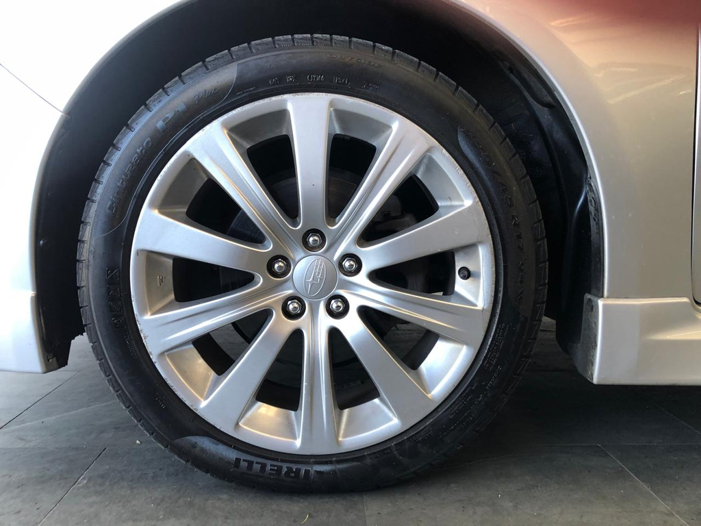Subaru Impreza Hatch Prata