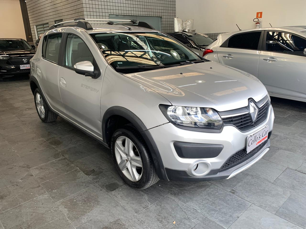 Renault Sandero Stepway Prata