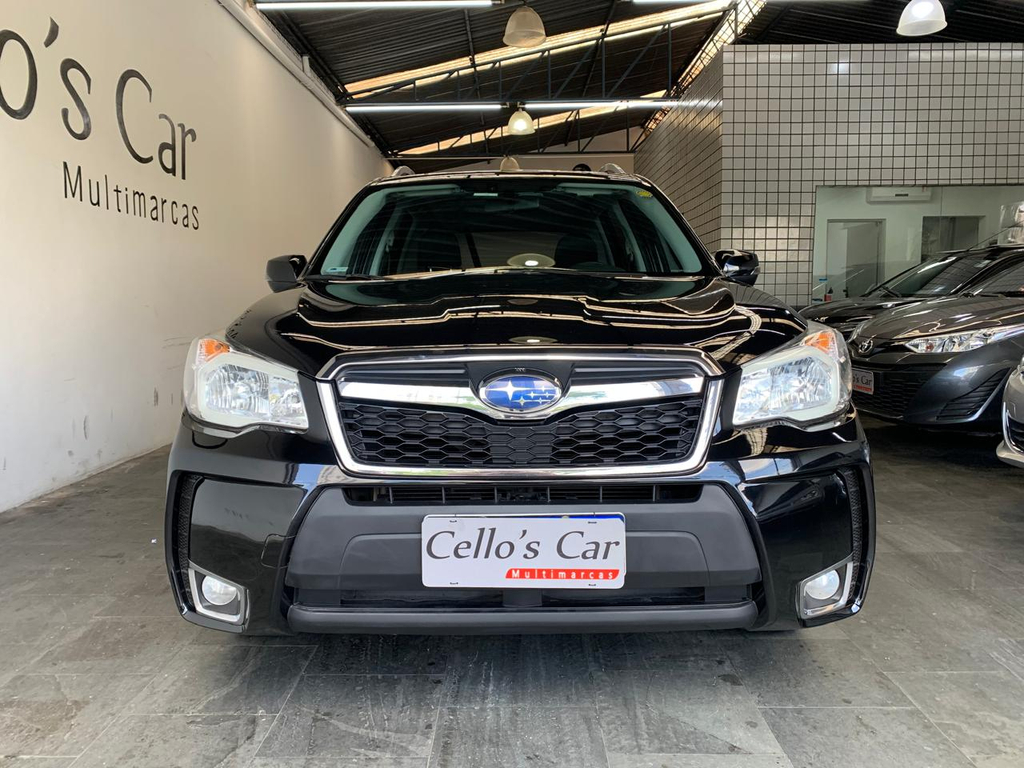 Subaru Forester Preto