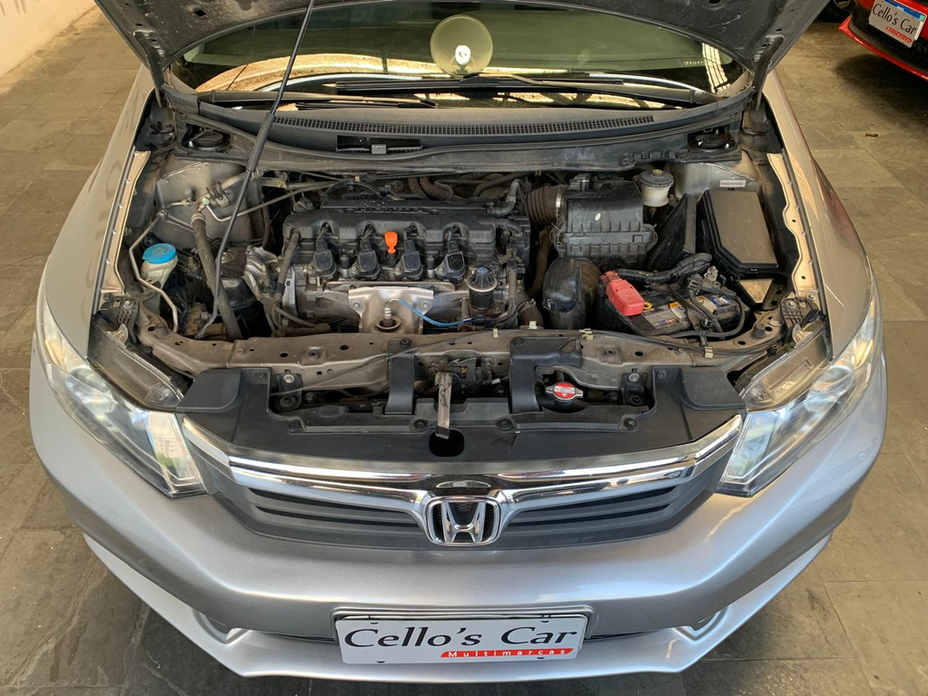 Honda Civic Cinza