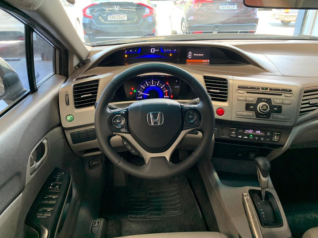 Honda Civic Cinza