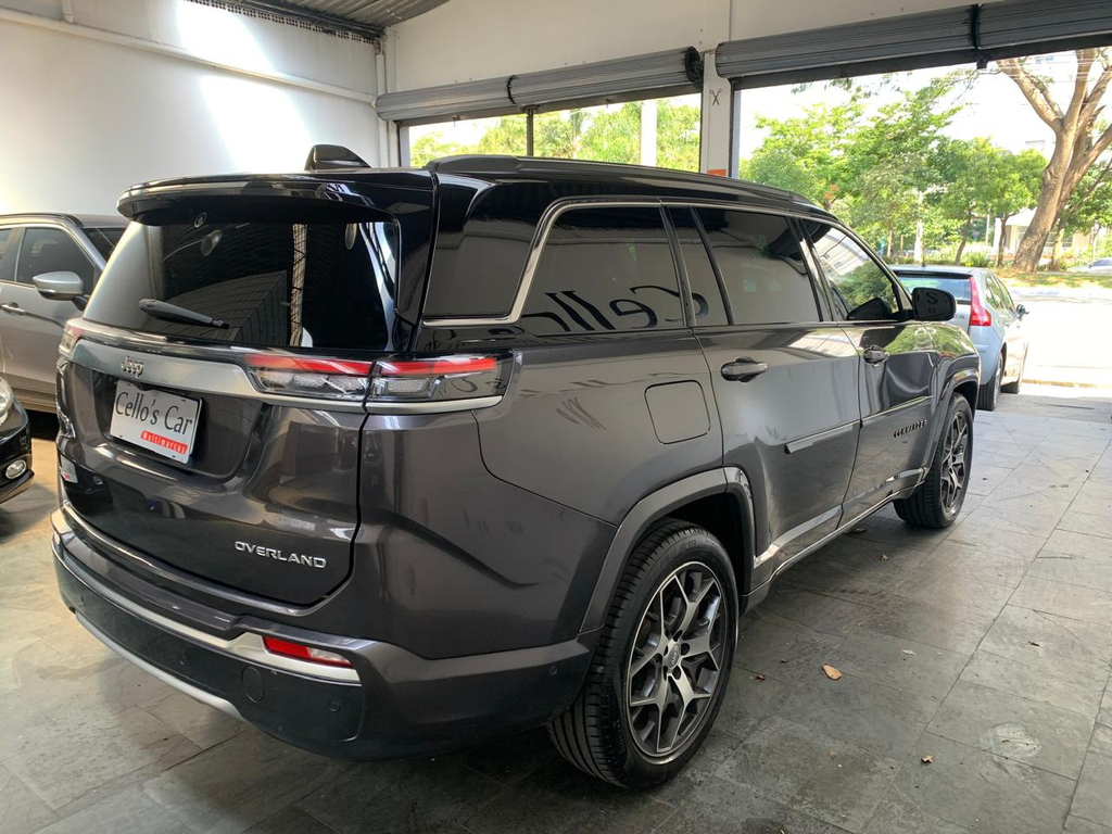Jeep Commander Cinza