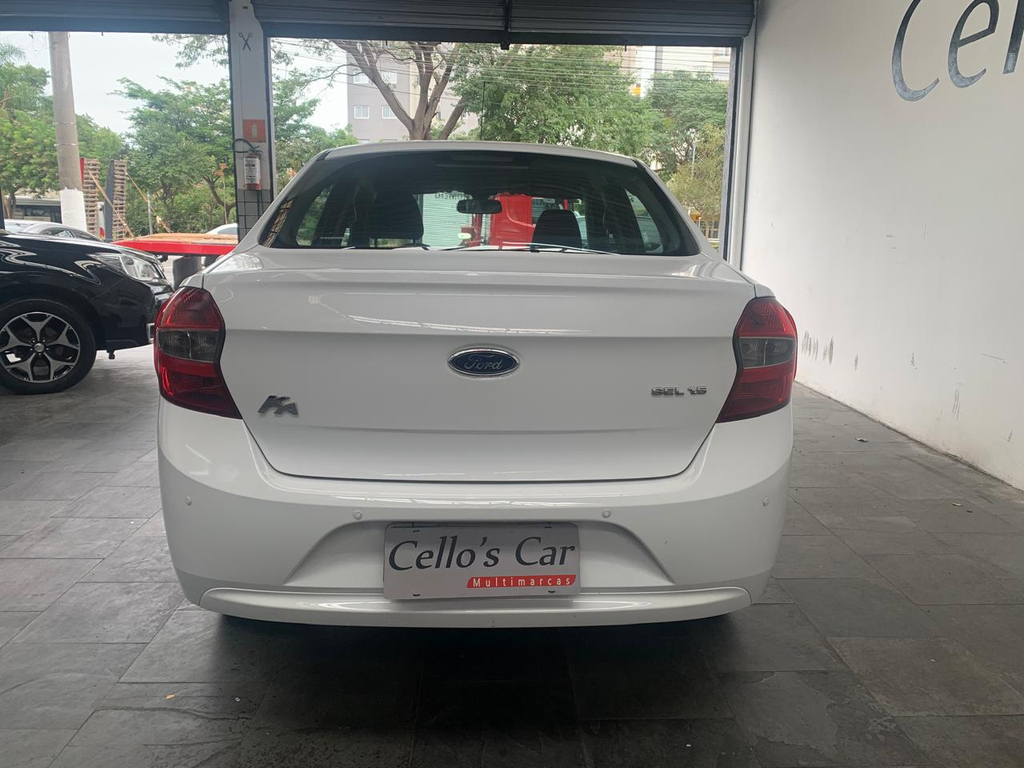 Ford Ka+ Branco