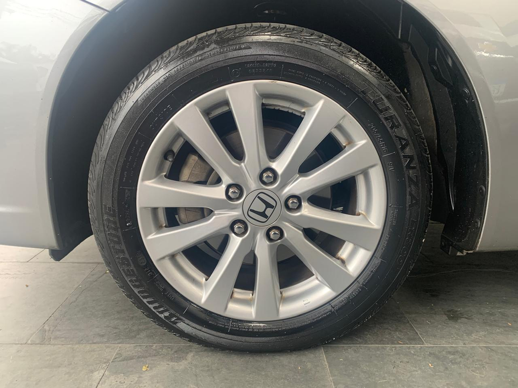 Honda Civic Cinza