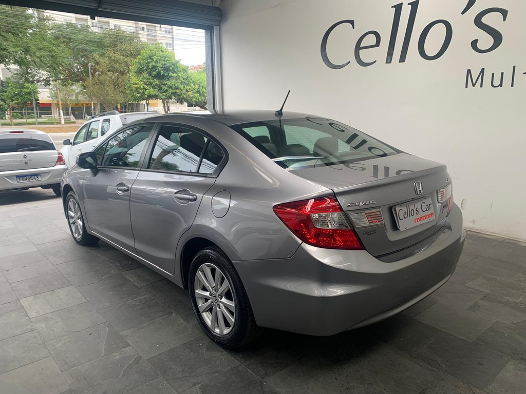 Honda Civic Cinza