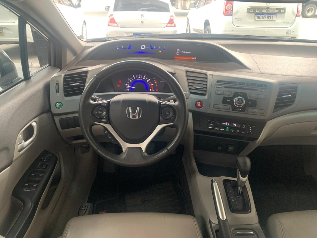 Honda Civic Cinza