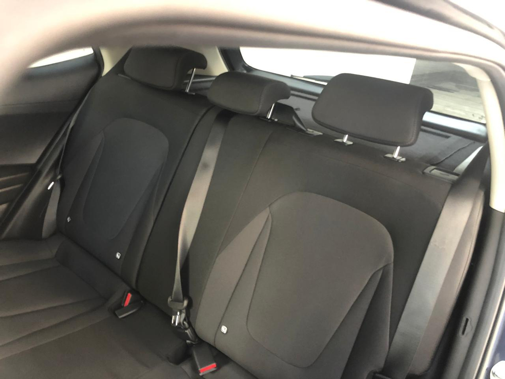 Hyundai Creta Azul