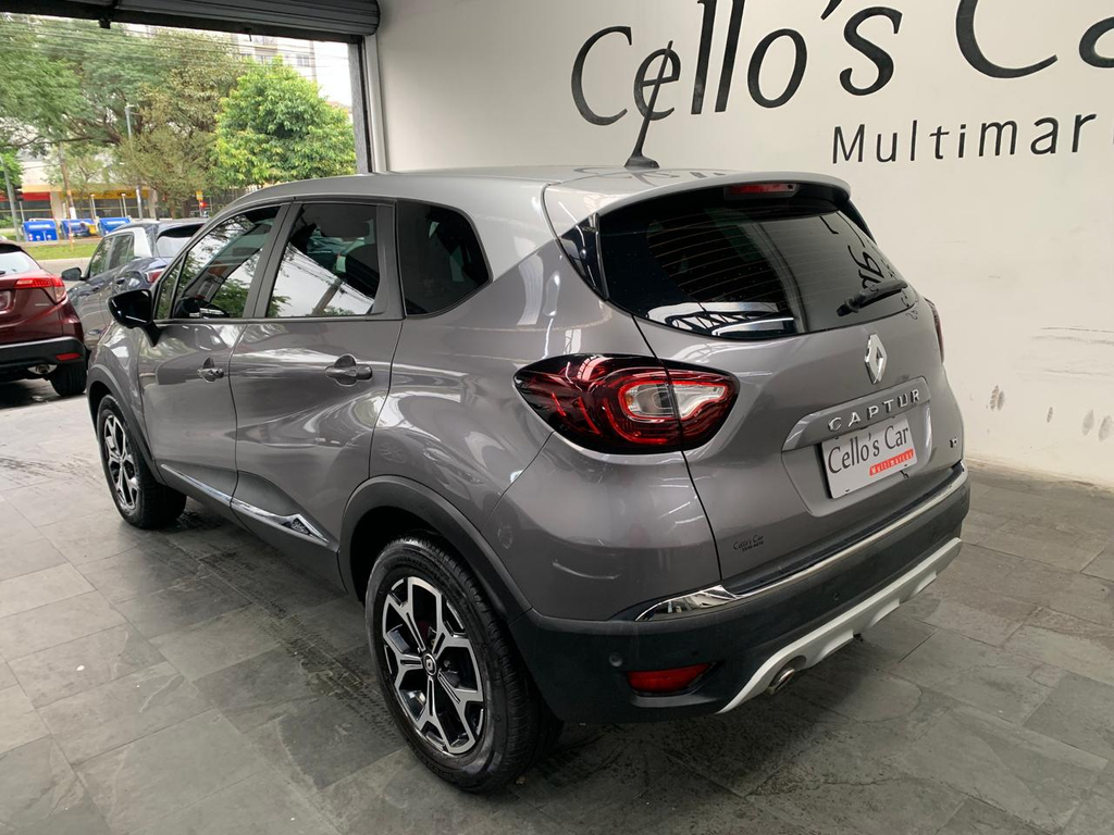 Renault Captur Cinza