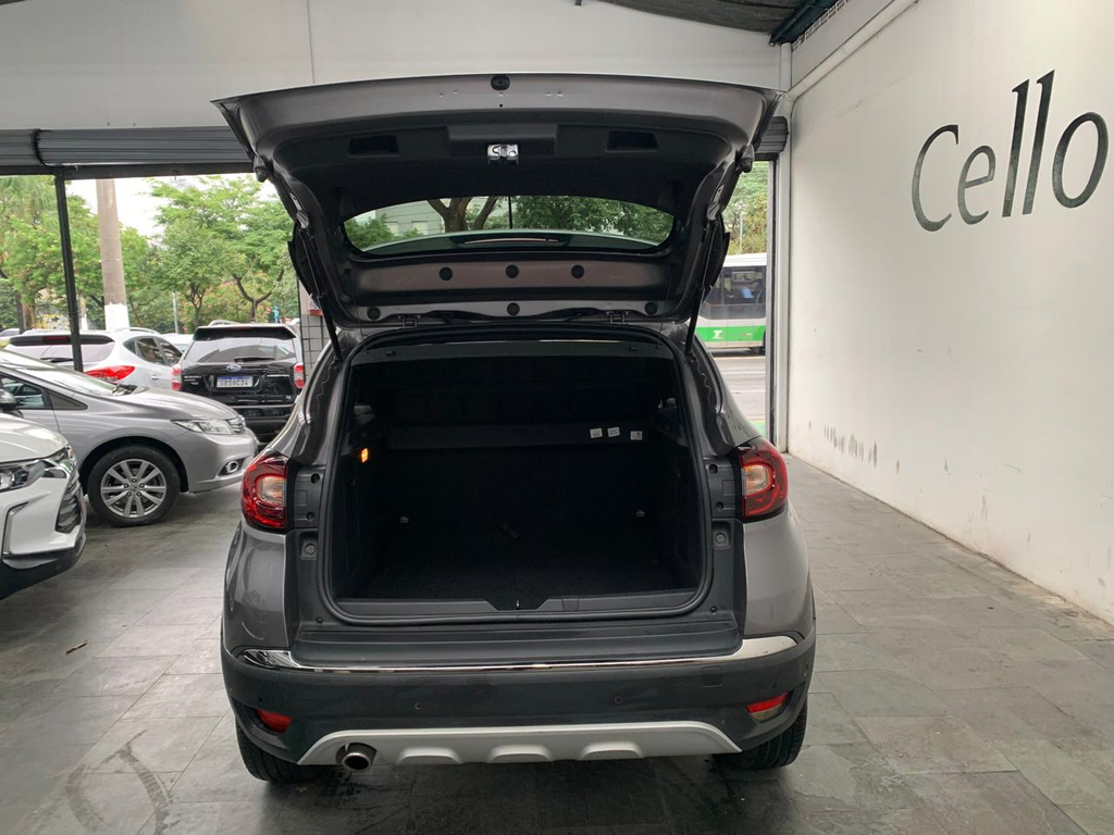 Renault Captur Cinza