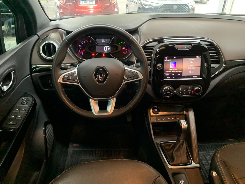Renault Captur Cinza