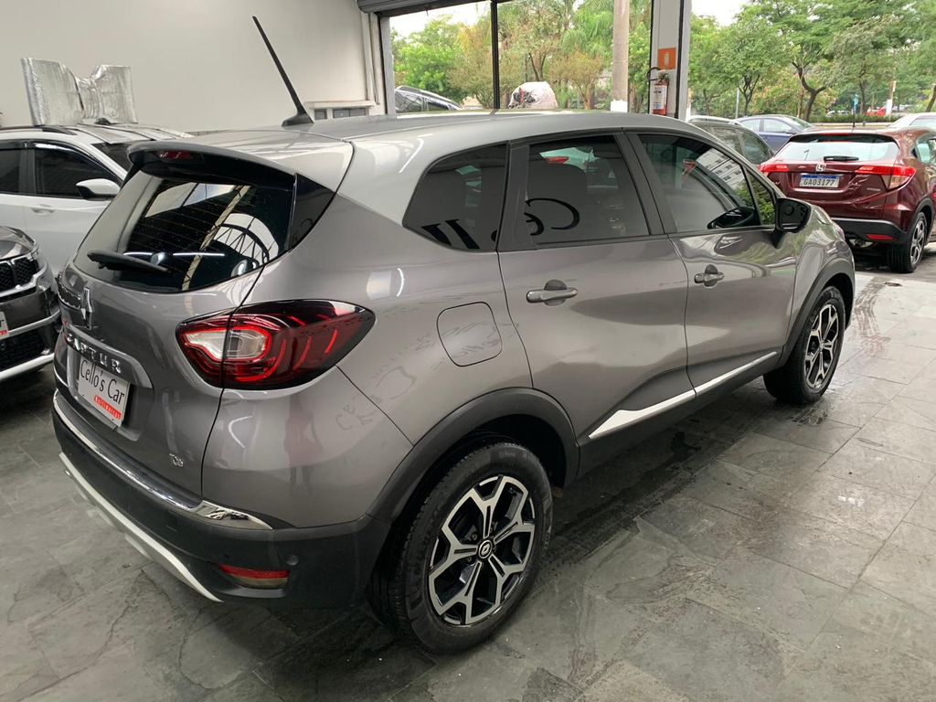 Renault Captur Cinza
