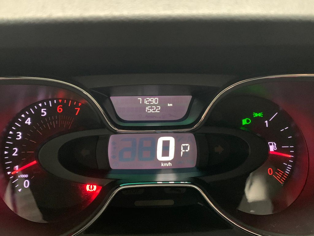 Renault Captur Cinza