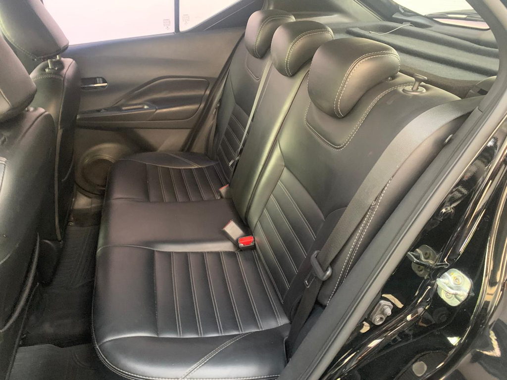 Nissan Kicks Preto