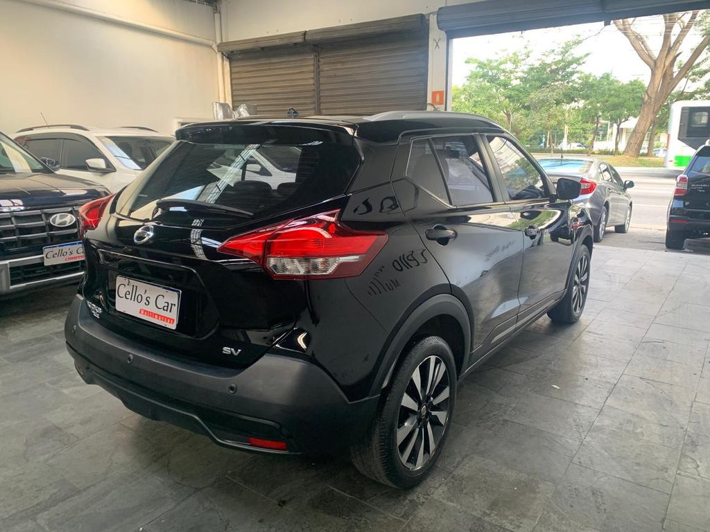 Nissan Kicks Preto