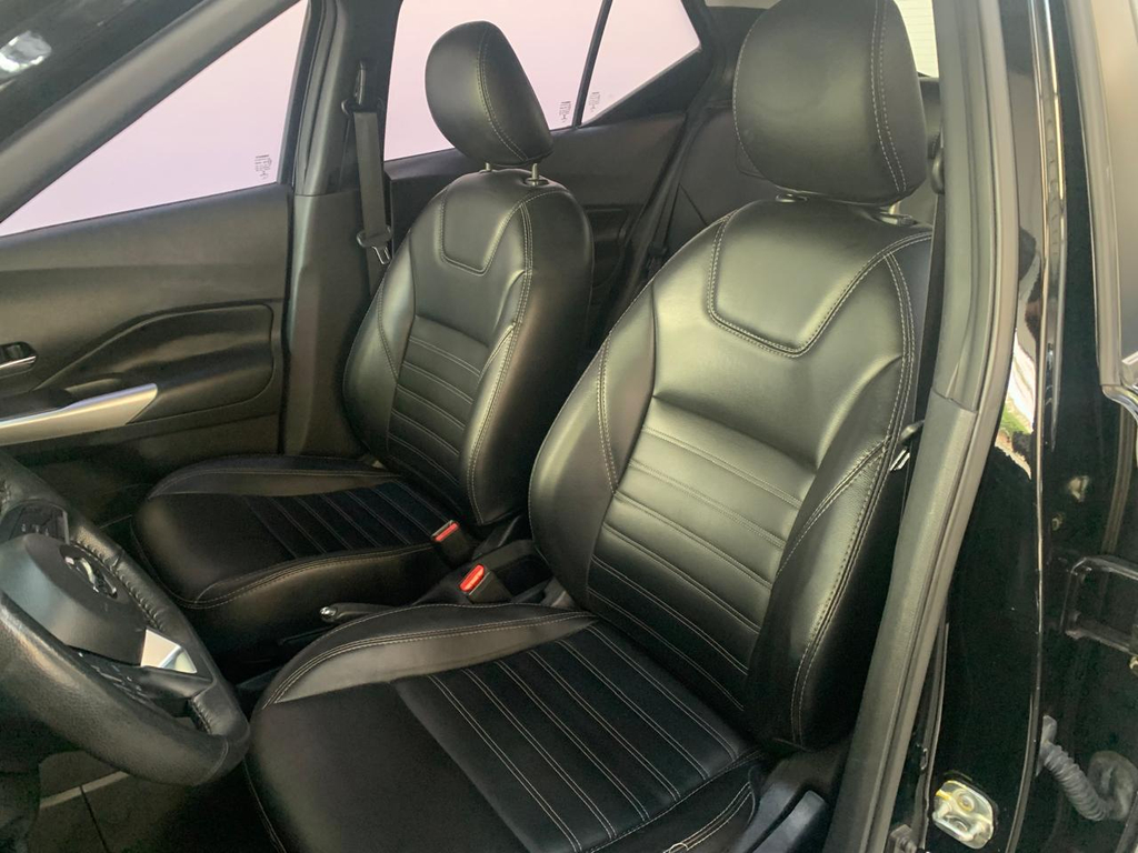 Nissan Kicks Preto