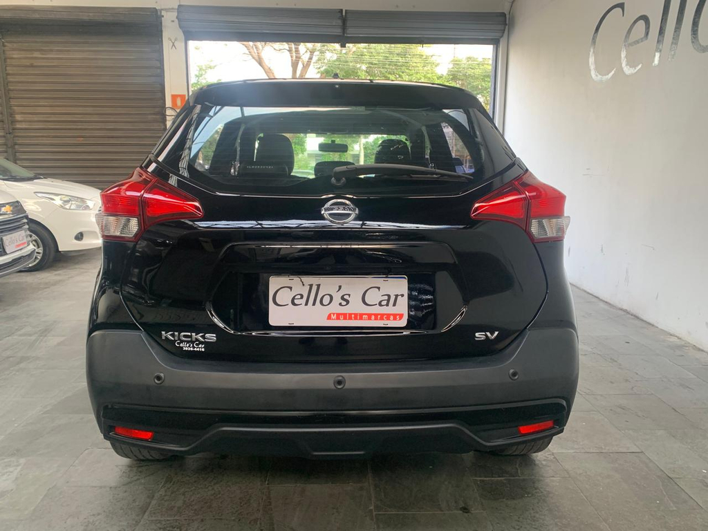 Nissan Kicks Preto