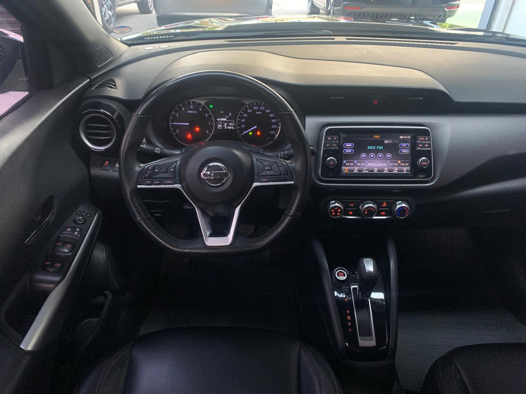 Nissan Kicks Preto