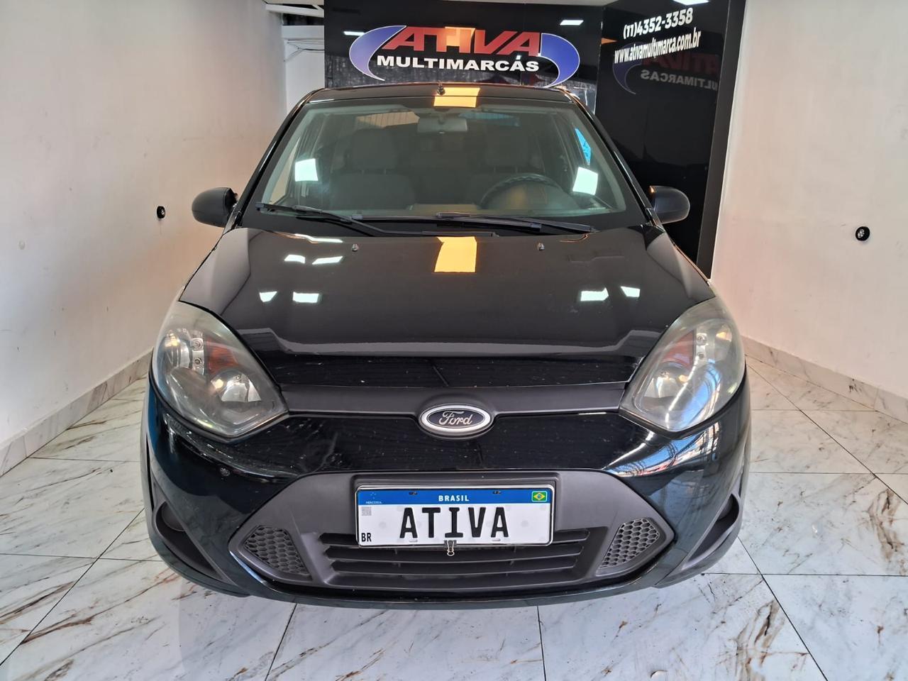 Ford Fiesta Sedan Preto