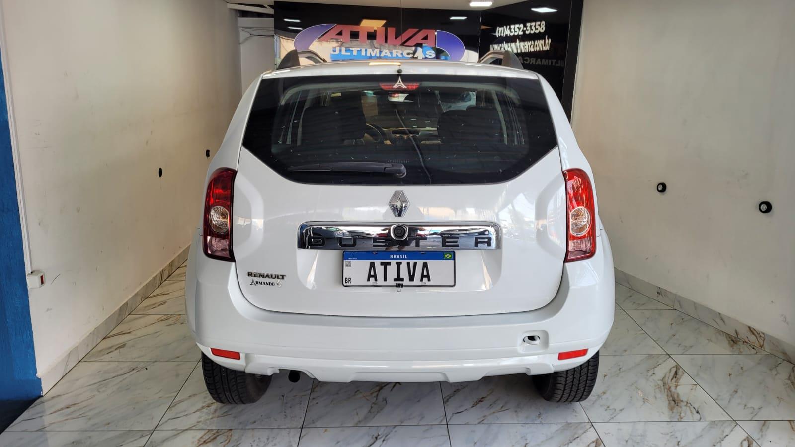 Renault Duster Branco