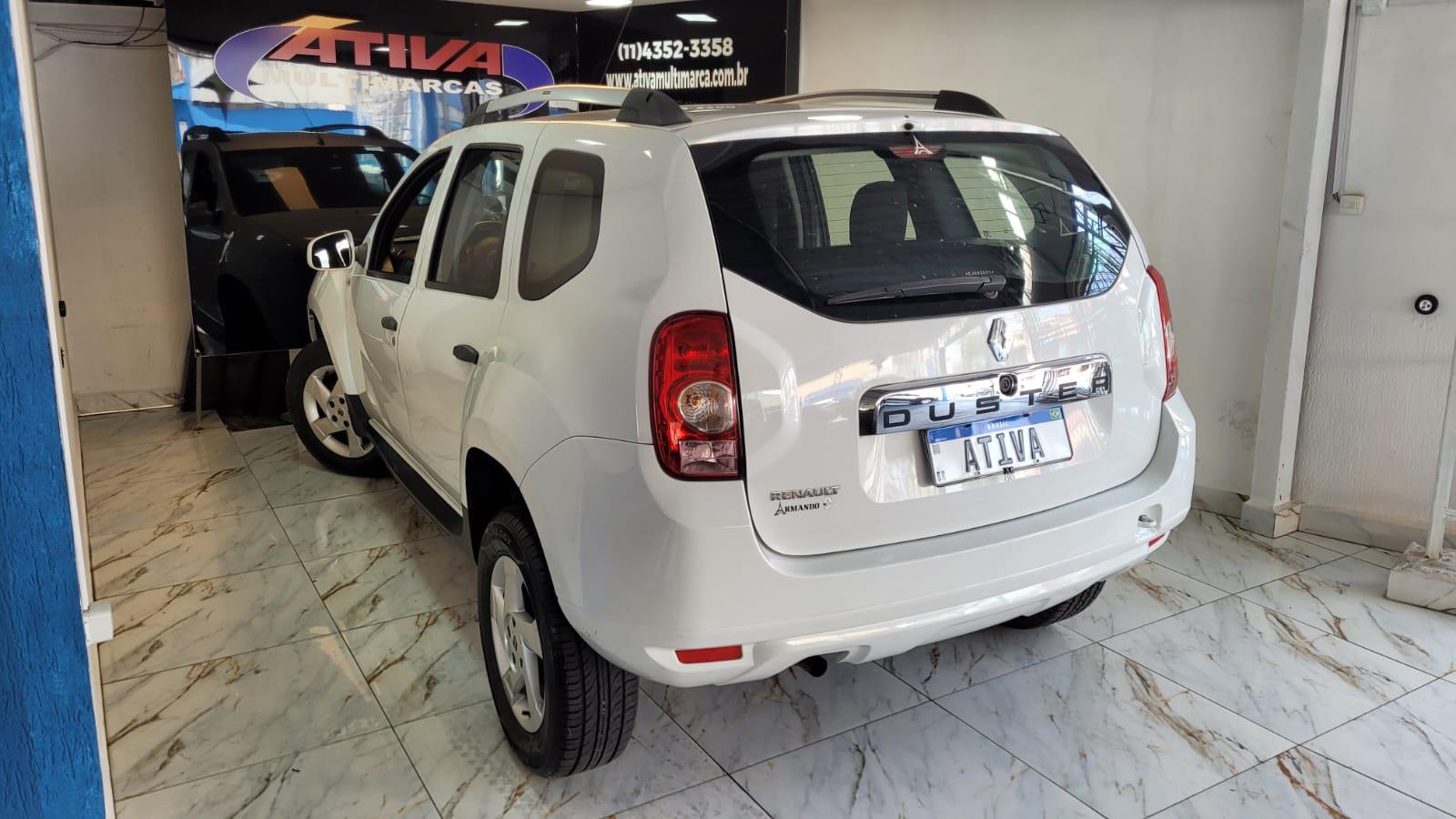 Renault Duster Branco