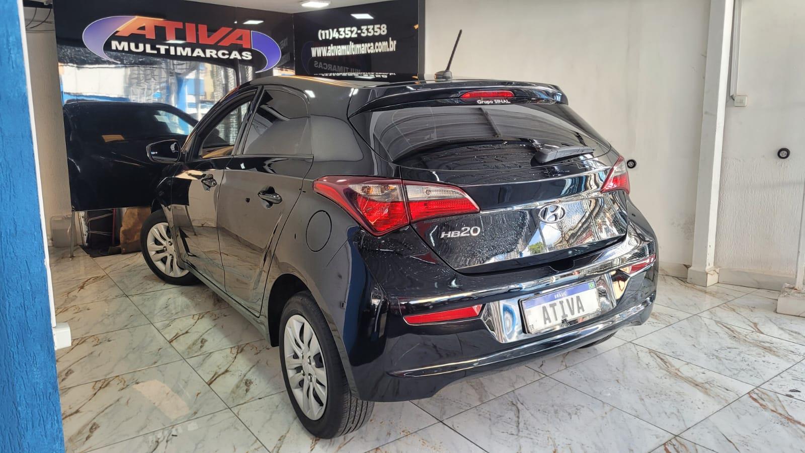 Hyundai HB20 Preto