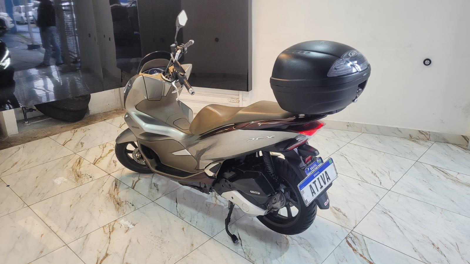 Honda PCX Prata