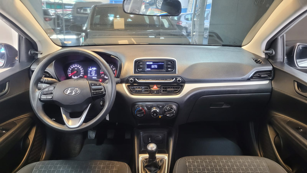 Hyundai HB20 Prata