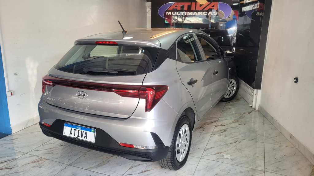 Hyundai HB20 Prata