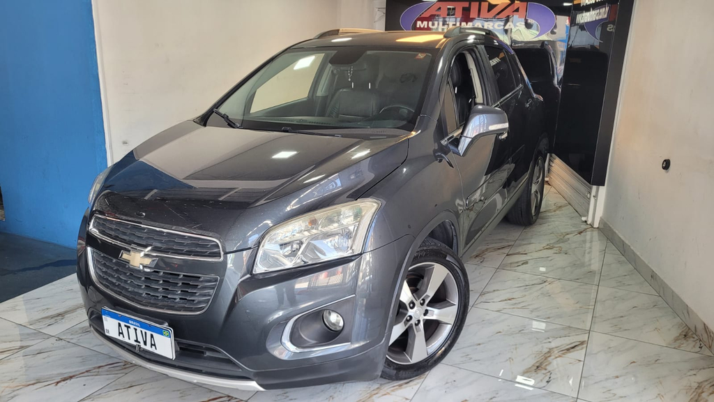 Chevrolet Tracker Cinza