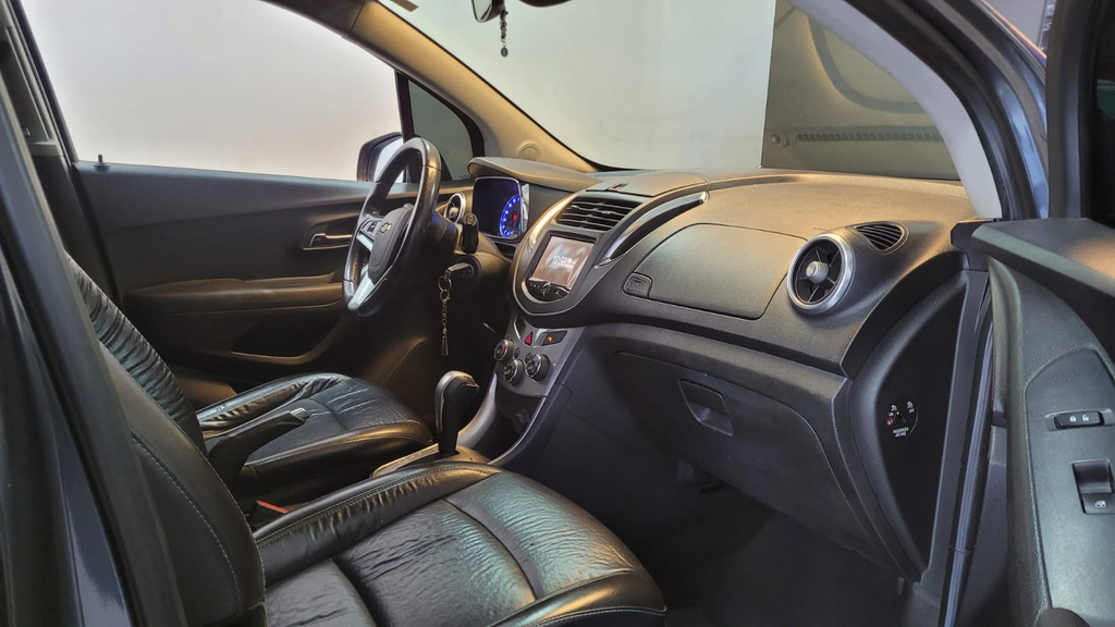 Chevrolet Tracker Cinza