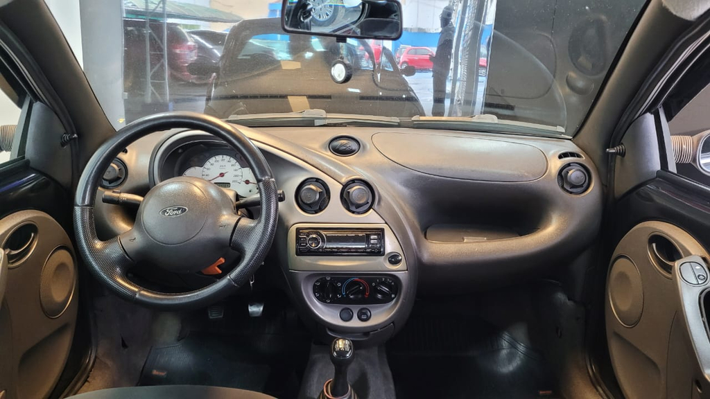 Ford Ka Preto