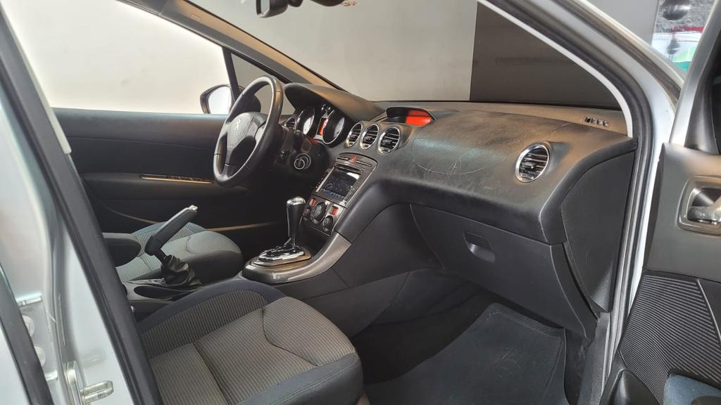Peugeot 308 Prata
