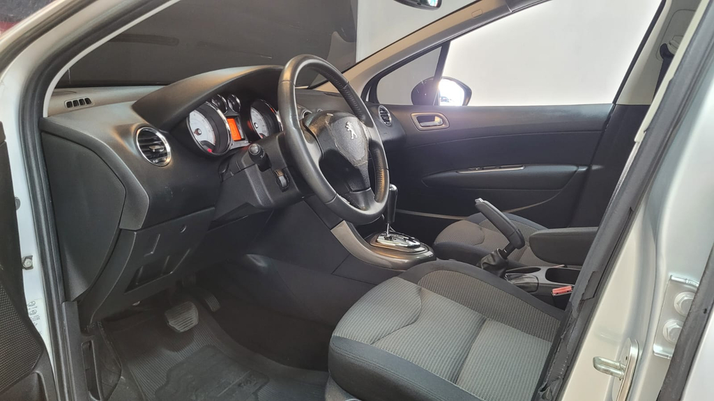 Peugeot 308 Prata
