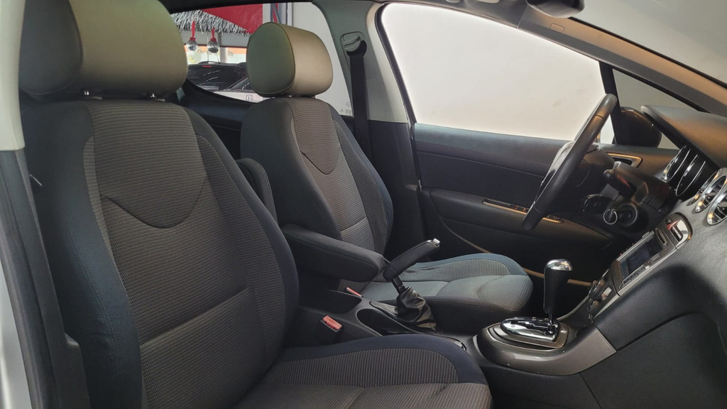Peugeot 308 Prata
