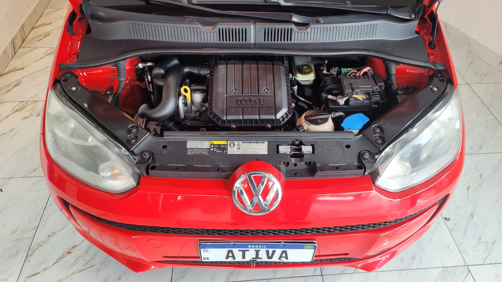 Volkswagen Up! Vermelho