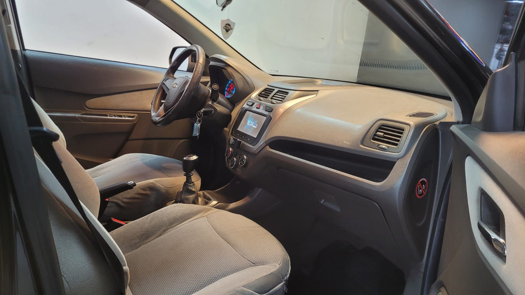 Chevrolet Cobalt Preto