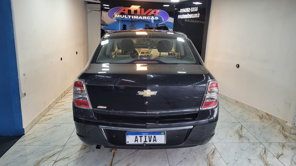 Chevrolet Cobalt Preto