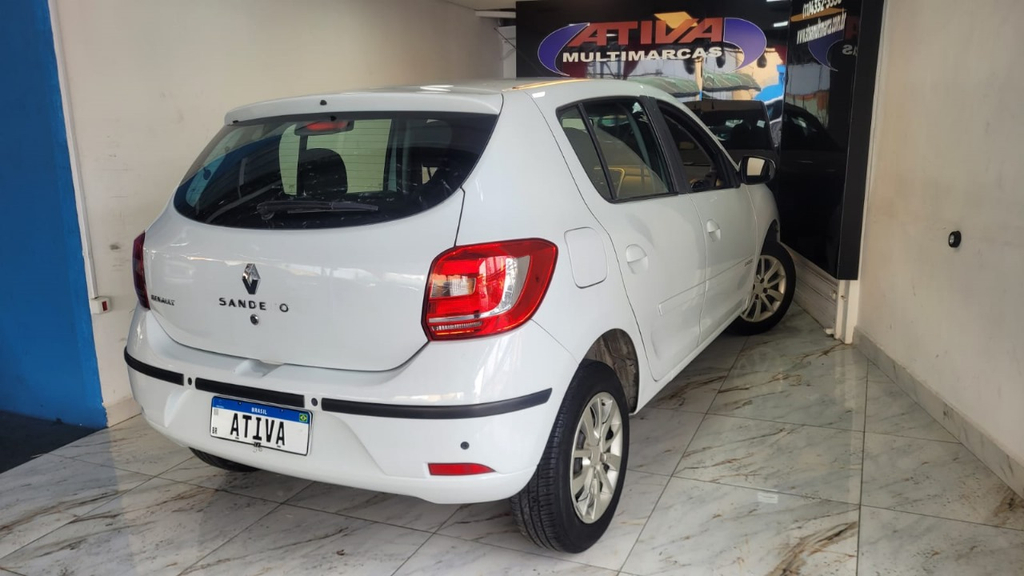 Renault Sandero Branco