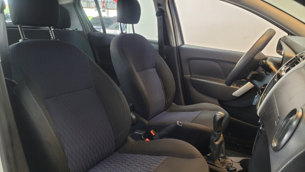 Renault Sandero Branco