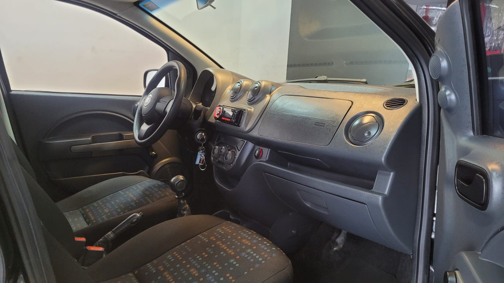 Fiat Uno Preto