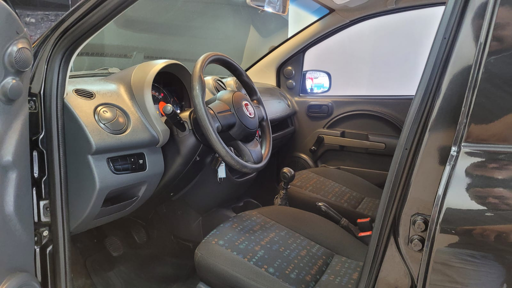 Fiat Uno Preto