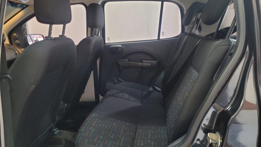 Fiat Uno Preto