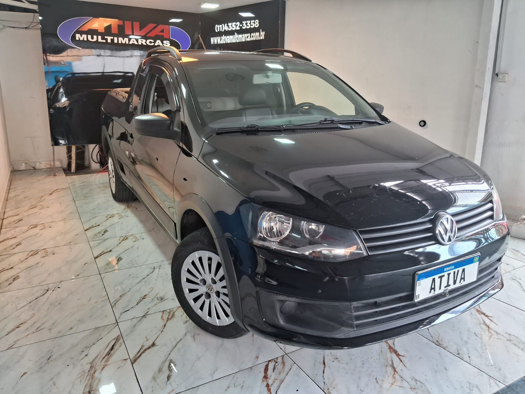 Volkswagen Saveiro Preto