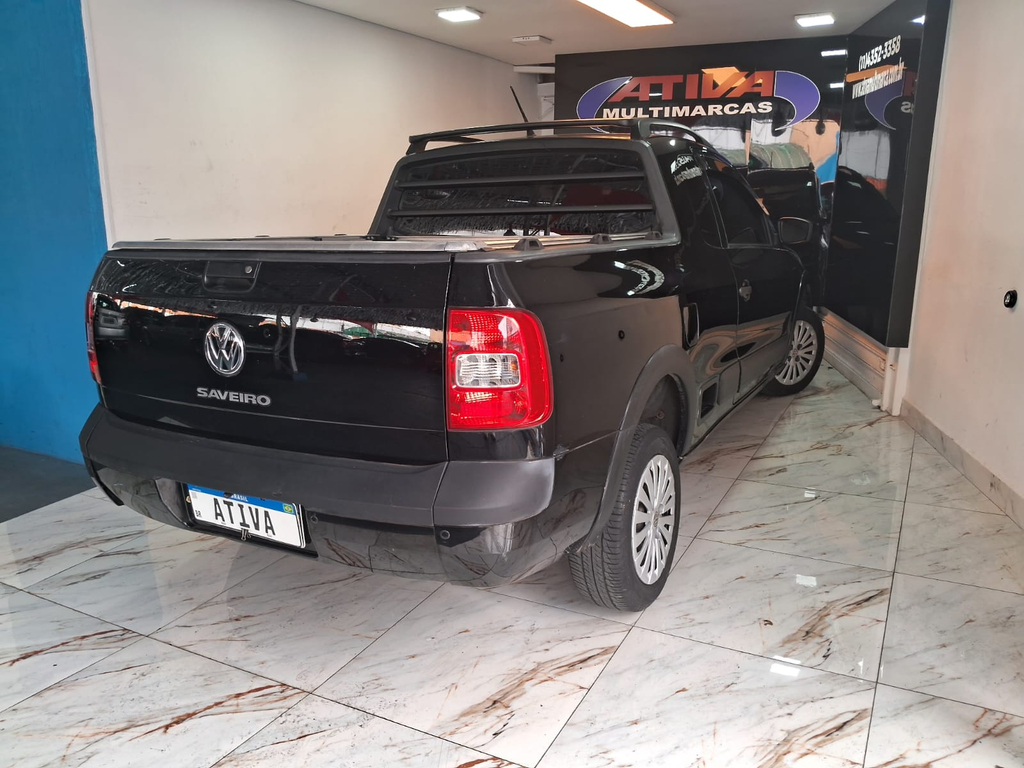 Volkswagen Saveiro Preto